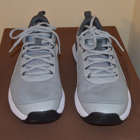 NWOT Under Armour 9 Gray Sneakers Charged Commit TR 3 - Picture 5 of 8